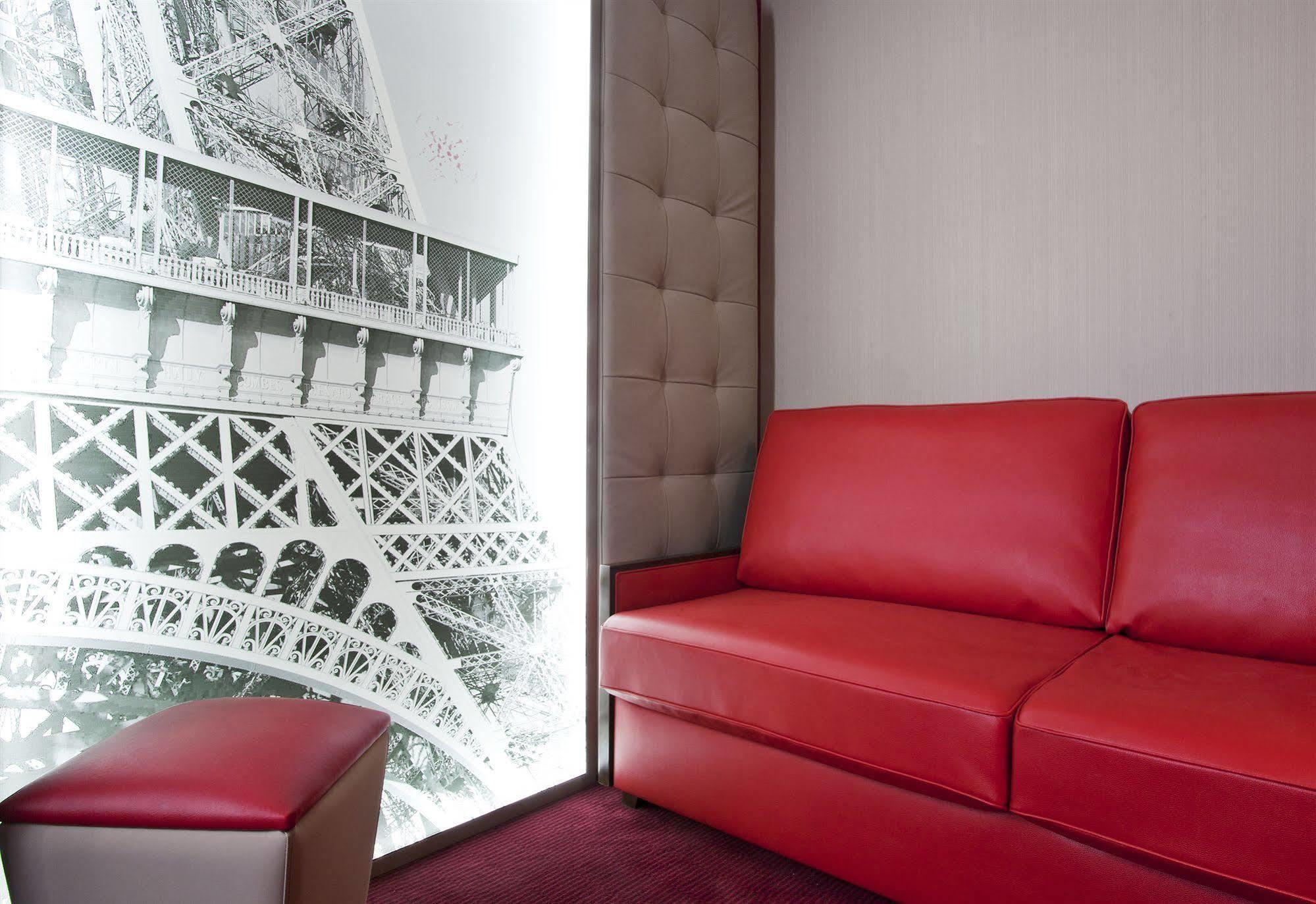 Western Nouvel Orleans Montparnasse Parijs